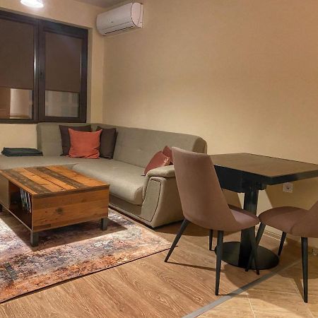 Stylish Urban Apart New 2021 Close To The Beach Varna Exterior foto