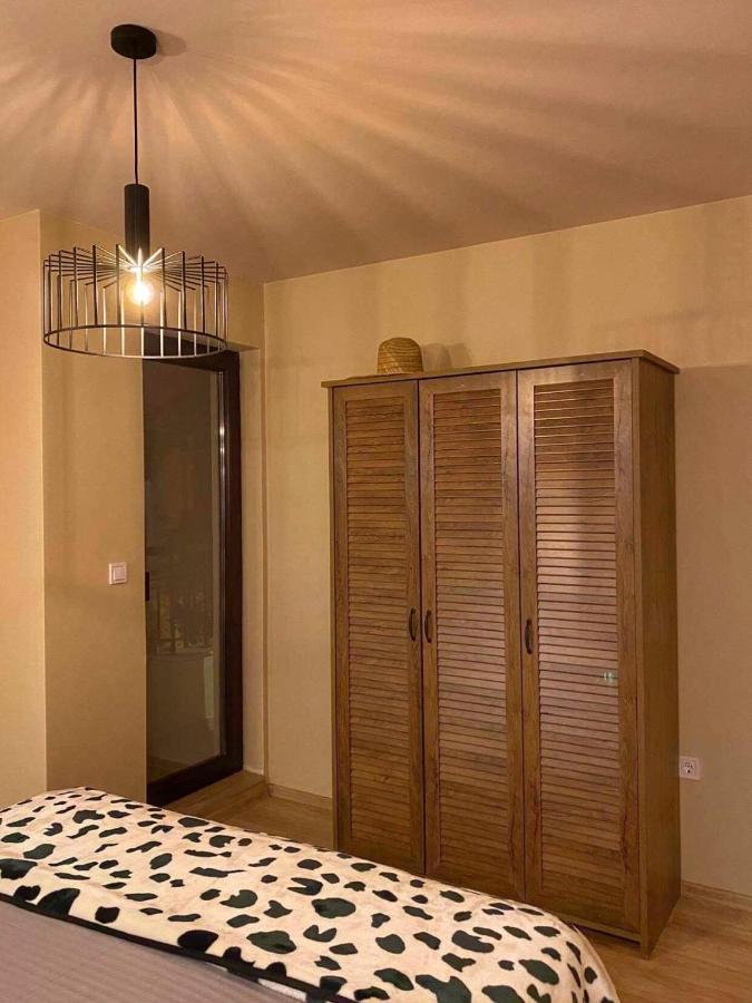 Stylish Urban Apart New 2021 Close To The Beach Varna Exterior foto