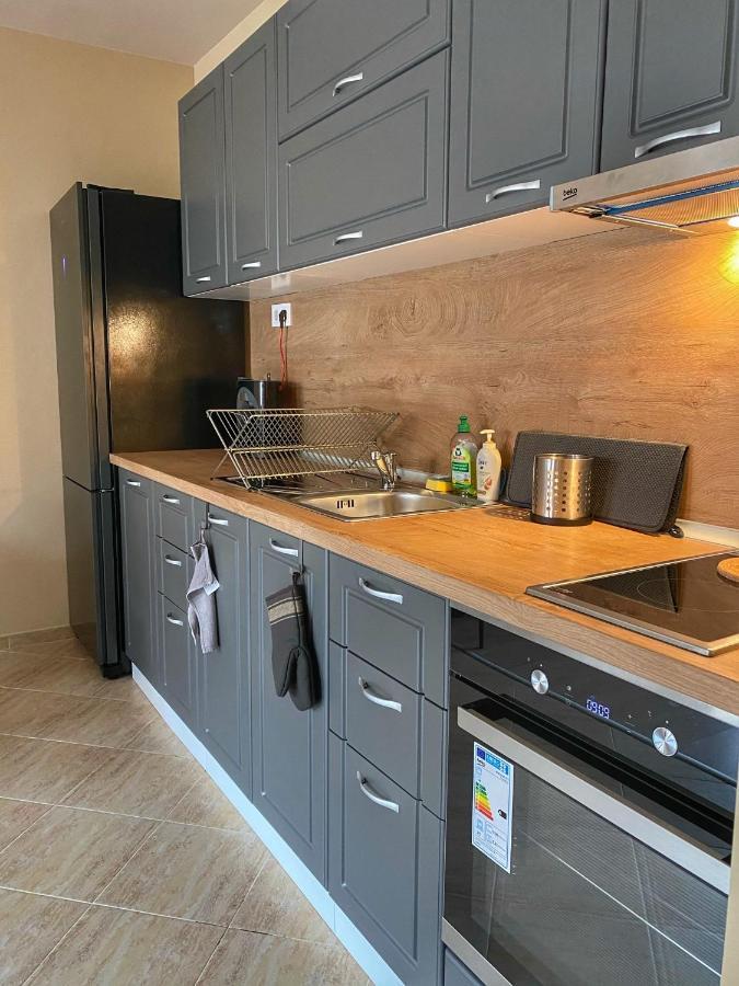 Stylish Urban Apart New 2021 Close To The Beach Varna Exterior foto