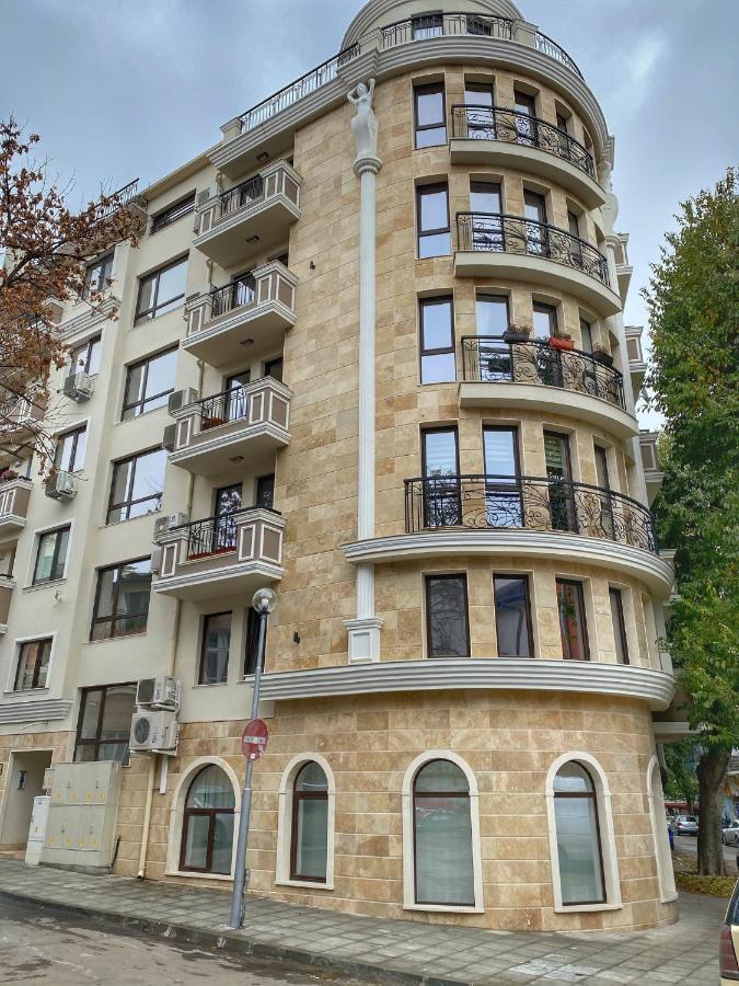 Stylish Urban Apart New 2021 Close To The Beach Varna Exterior foto